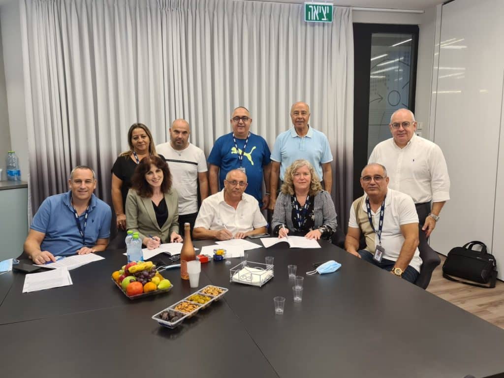 חברת DSV חתמה היום על הסכם קיבוצי חדש ל 450 עובדי החברה - DSV - פתרונות ...